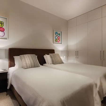 Caroline Serviced Apartments Brighton-2